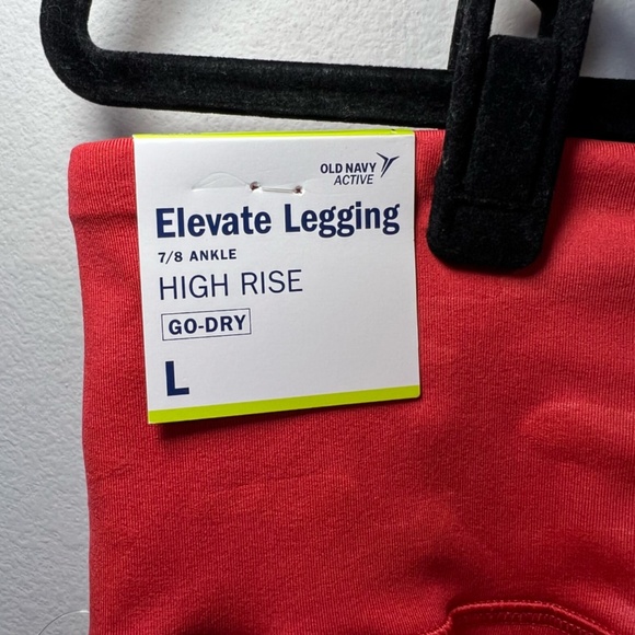 Old Navy Women's Powersoft 7/8 Elevate Leggings Red Camo Athletic NEW Size Large - Picture 11 of 13
